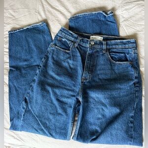Abercrombie & Fitch the 90s Relaxed Jean High Rise - Blue - Size 29